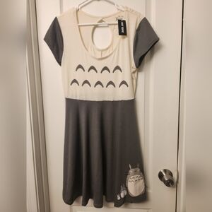 Hot Topic Cream and Gray Totoro Print Dress